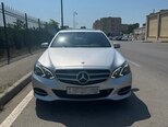 Mercedes E 220-1