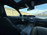 Mercedes E 220-11