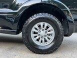 Mitsubishi Pajero-14