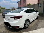 Hyundai Elantra-4