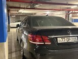 Mercedes E 220-11