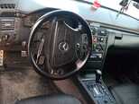 Mercedes E 230-10