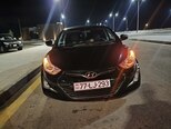 Hyundai Elantra-4