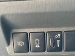 Toyota Prius V-9