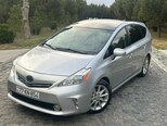 Toyota Prius V-1
