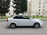 Hyundai Accent-7