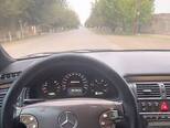 Mercedes E 320-7