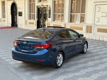 Hyundai Elantra-11