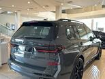BMW X7-6