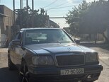 Mercedes 220 E-2