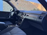 Mercedes E 240-13