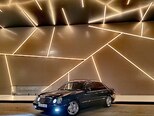 Mercedes E 240-1