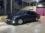 Mercedes E 240-4