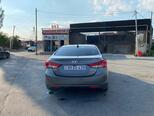 Hyundai Elantra-8