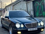 Mercedes E 240-21