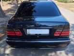Mercedes E 200-10