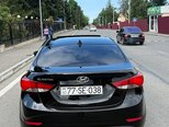 Hyundai Elantra-2