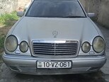 Mercedes E 290-1