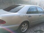 Mercedes E 290-5