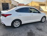 Hyundai Accent-4
