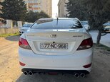 Hyundai Accent-5