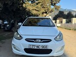 Hyundai Accent-1