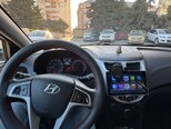 Hyundai Accent-11