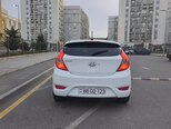 Hyundai Accent-11