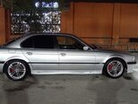 BMW 728-9