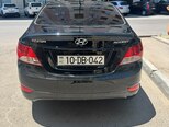 Hyundai Accent-10