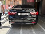 Hyundai Sonata-9