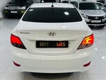 Hyundai Accent-6