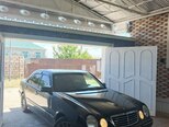 Mercedes E 240-5