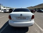 Volkswagen Polo-4
