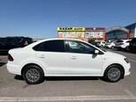 Volkswagen Polo-6