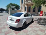 Chevrolet Aveo-5