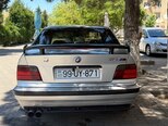 BMW 320-3
