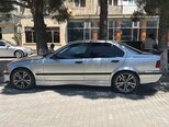 BMW 320-7