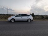 Toyota Prius-5