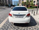 Mitsubishi Attrage-2