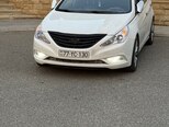 Hyundai Sonata-1