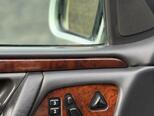 Mercedes E 240-8