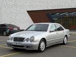 Mercedes E 240-1