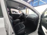 Hyundai Accent-9
