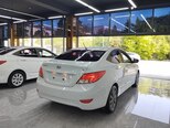 Hyundai Accent-6