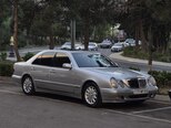 Mercedes E 240-11