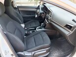 Hyundai Elantra-8