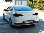 Hyundai Elantra-6