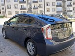 Toyota Prius-8