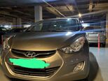 Hyundai Elantra-3